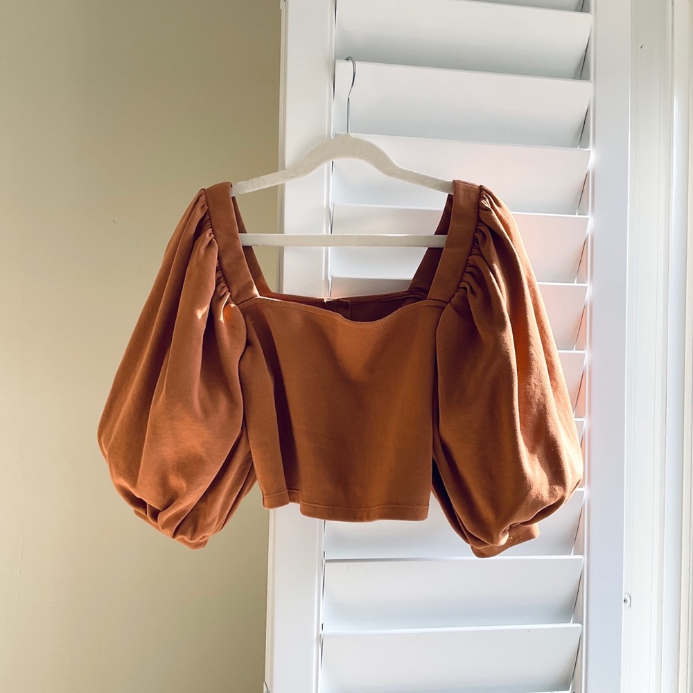 OAK + FORT Rust Brown Puff-Sleeve Square Crop Top